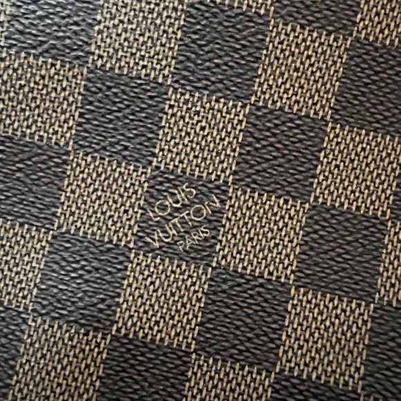 *SOLD* Louis Vuitton Vintage Messenger Designer Shoulder Bag - Picture 4 of 5